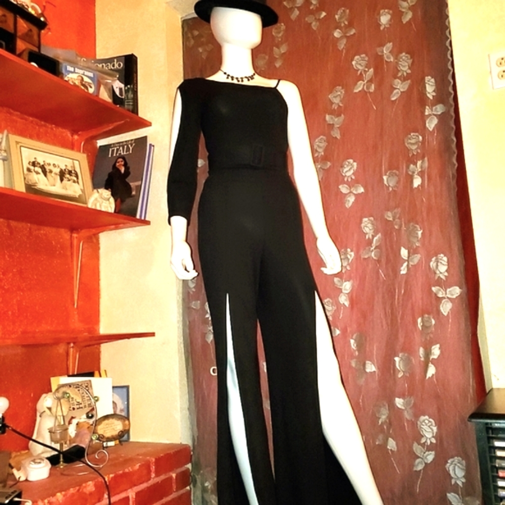 🖤💥Flawless! Gorgous Black One Shoulder & Open Leg Jumpsuit from bebe ❤️‍🔥🖤 - Picture 13 of 16